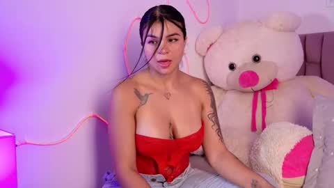 Sophia Carson online show from 09.29.25