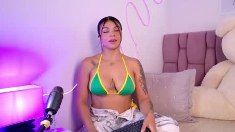 Sophia Carson online show from 10.02.25