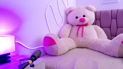 Sophia Carson online show from 10.09.25