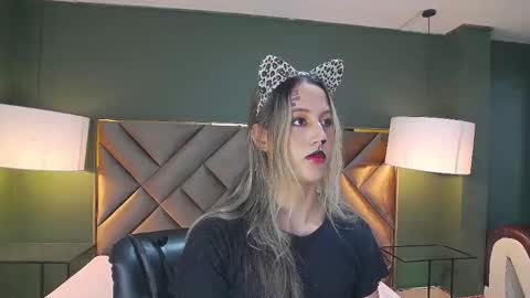 Sofia online show from 10.29.25