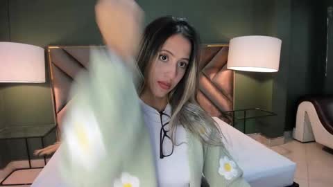 Snapshot of sophia_loreenn chatting on 02.07.26 Sofia online show from 02.07.26