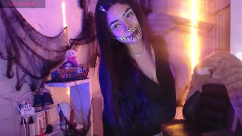 Sophia online show from 10.28.25