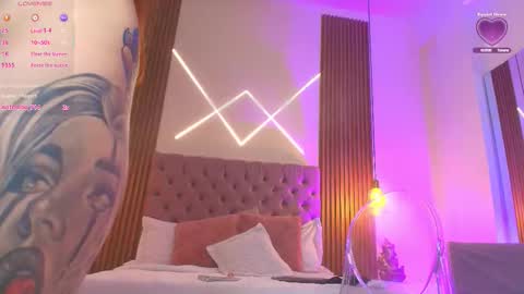 Snapshot of sophia_turneer chatting on 10.16.25 sophia_turneer online show from 10.16.25