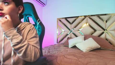 sophia_velvett online show from 04.14.26