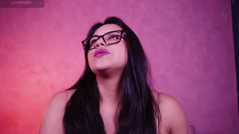 Snapshot of sophia_wilsonn_ chatting on 04.30.26 Sofi online show from 04.30.26