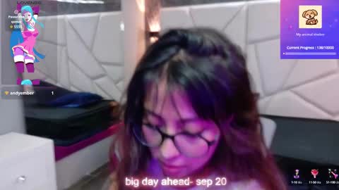 Snapshot of sophiaa_7 chatting on 09.14.25 Sophi online show from 09.14.25