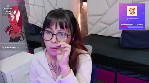 Snapshot of sophiaa_7 chatting on 09.17.25 Sophi online show from 09.17.25