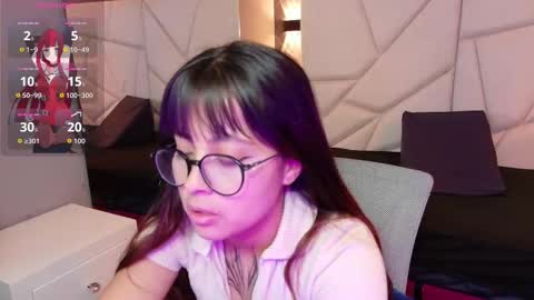 Snapshot of sophiaa_7 chatting on 10.07.25 Sophi online show from 10.07.25