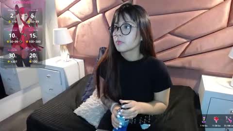 Snapshot of sophiaa_7 chatting on 10.19.25 Sophi online show from 10.19.25