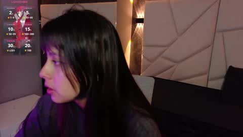 Snapshot of sophiaa_7 chatting on 11.07.25 Sophi online show from 11.07.25