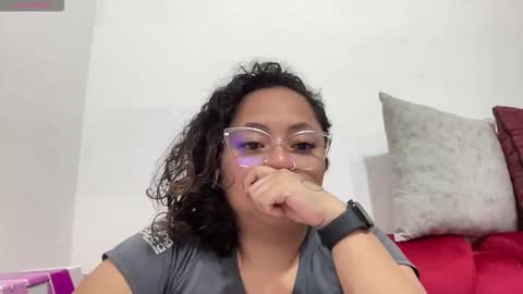 sophiaburton online show from 09.15.25