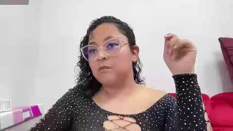 sophiaburton online show from 09.16.25