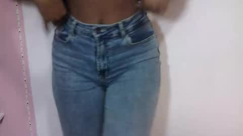 Snapshot of sophiacastro19 chatting on 02.12.26 Sophia online show from 02.12.26