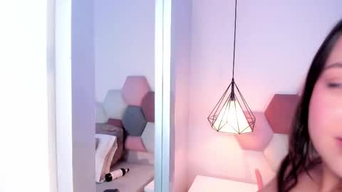 sophiacolliins online show from 09.27.25