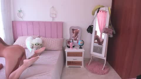 Snapshot of sophiaparker_ chatting on 02.25.25 online show from 02.25.25