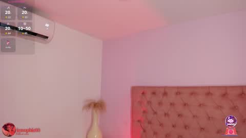 Snapshot of sophiarossee chatting on 01.10.26 Sofi online show from 01.10.26