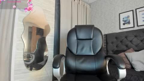 sophie__blare online show from 10.17.25