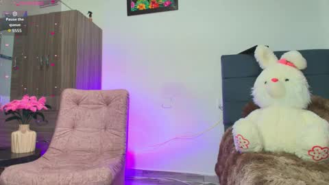 Sophie  online show from 03.05.26