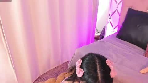 Snapshot of sophie_bunny1 chatting on 12.17.24 Sophie online show from 12.17.24