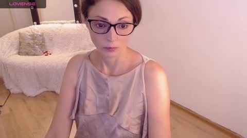 Sophie online show from 01.12.25