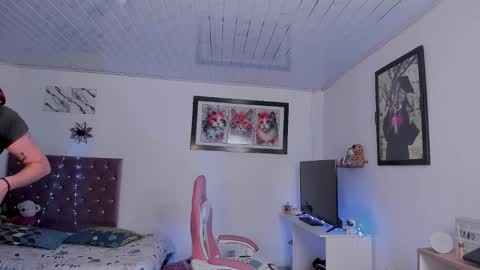 sophie doll online show from 11.15.25