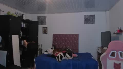 Snapshot of sophie_dolly_ chatting on 06.26.26 sophie doll online show from 06.26.26