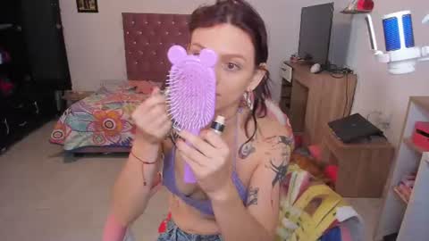 Snapshot of sophie_dolly_ chatting on 06.27.26 sophie doll online show from 06.27.26