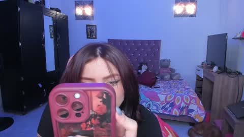 Snapshot of sophie_dolly_ chatting on 06.28.26 sophie doll online show from 06.28.26