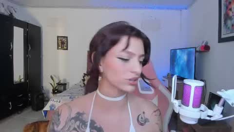 Snapshot of sophie_dolly_ chatting on 07.17.26 sophie doll online show from 07.17.26