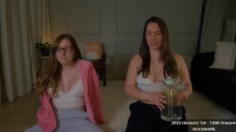 Snapshot of sophie_fennec chatting on 02.11.25 sophie_fennec online show from 02.11.25