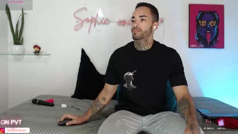 SOPHIE - FOXX online show from 11.08.25