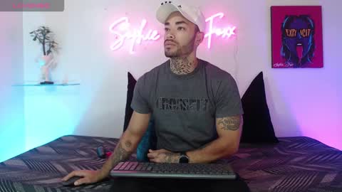 SOPHIE - FOXX online show from 02.02.26