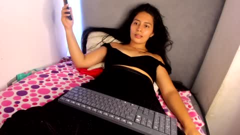 Sophie online show from 12.05.24