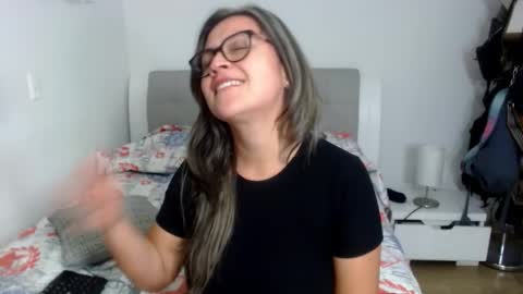 Snapshot of sophie_lopez1 chatting on 02.04.26 Sofa online show from 02.04.26