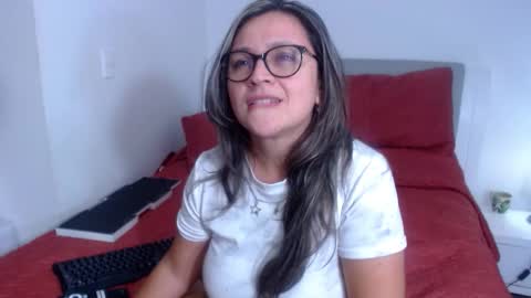 Snapshot of sophie_lopez1 chatting on 03.01.26 Sofa online show from 03.01.26