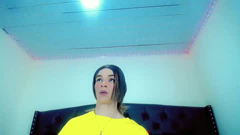 Snapshot of sophie_miaa chatting on 01.31.25 sophie_miaa online show from 01.31.25