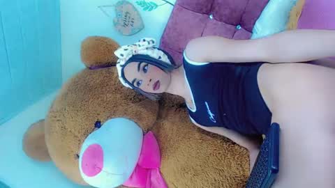 Snapshot of sophie_miaa chatting on 02.12.25 sophie_miaa online show from 02.12.25