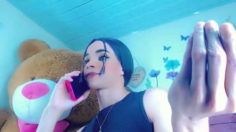 Snapshot of sophie_miaa chatting on 02.12.25 sophie_miaa online show from 02.12.25