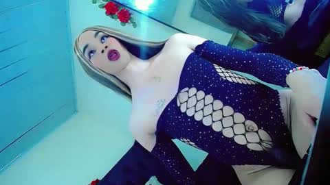 Snapshot of sophie_miaa chatting on 02.13.25 sophie_miaa online show from 02.13.25