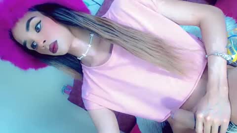 Snapshot of sophie_miaa chatting on 02.21.25 sophie_miaa online show from 02.21.25