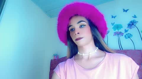 Snapshot of sophie_miaa chatting on 02.22.25 sophie_miaa online show from 02.22.25