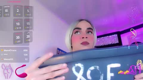 Snapshot of sophie_miaa chatting on 10.16.25 sophie_miaa online show from 10.16.25