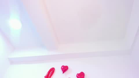 Snapshot of sophie_newton chatting on 02.15.25 sophie_newton online show from 02.15.25