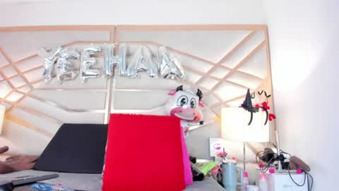 sophie_newton online show from 07.18.26