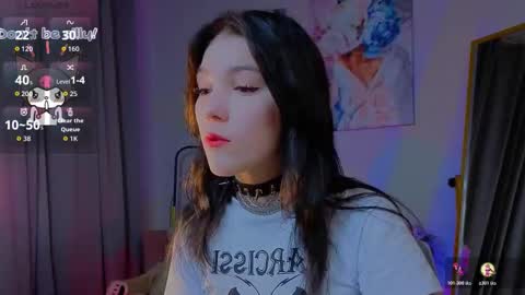 sophie_nomenal_ online show from 11.11.25