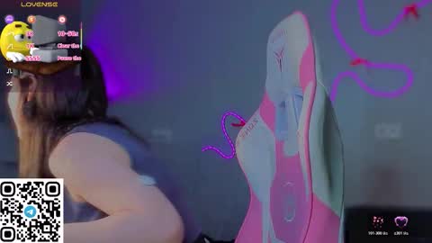 sophie_nomenal_ online show from 02.26.26