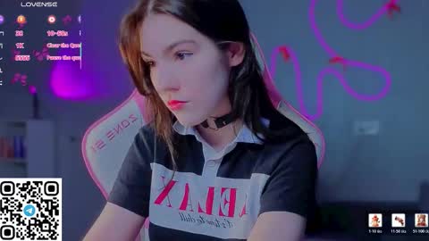 sophie_nomenal_ online show from 03.19.26