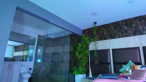 Snapshot of sophie_starx chatting on 12.06.24 Sarah sophia online show from 12.06.24