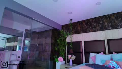 Snapshot of sophie_starx chatting on 01.16.25 Sarah sophia online show from 01.16.25