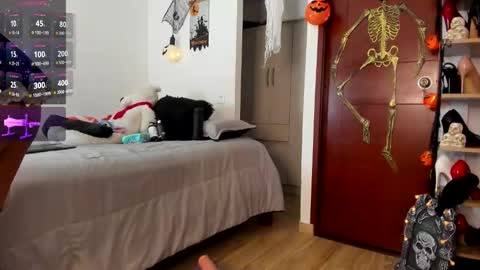 sophiebaker__ online show from 10.29.25
